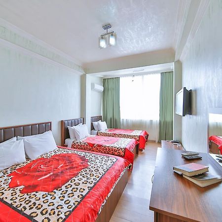 Royal Hotel Batumi Zewnętrze zdjęcie