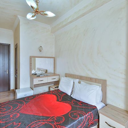 Royal Hotel Batumi Zewnętrze zdjęcie