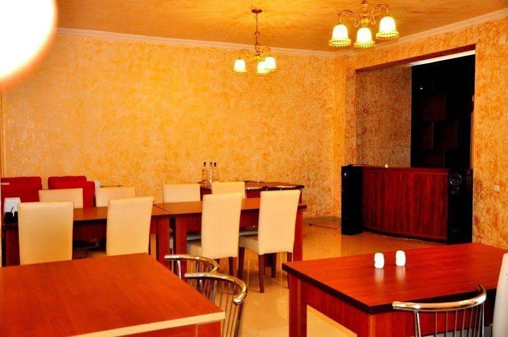 Royal Hotel Batumi Zewnętrze zdjęcie