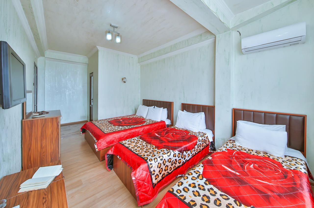 Royal Hotel Batumi Zewnętrze zdjęcie