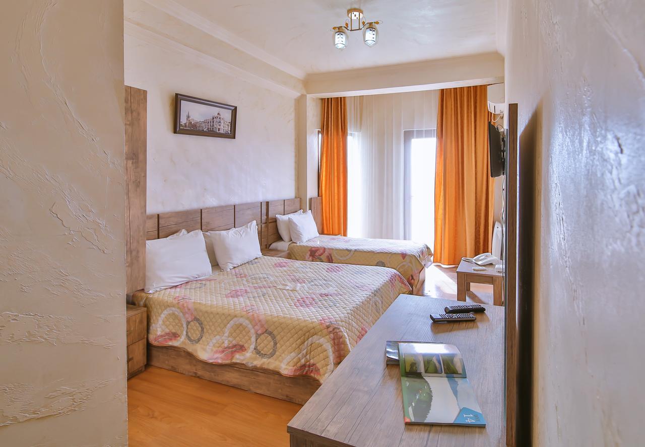 Royal Hotel Batumi Zewnętrze zdjęcie