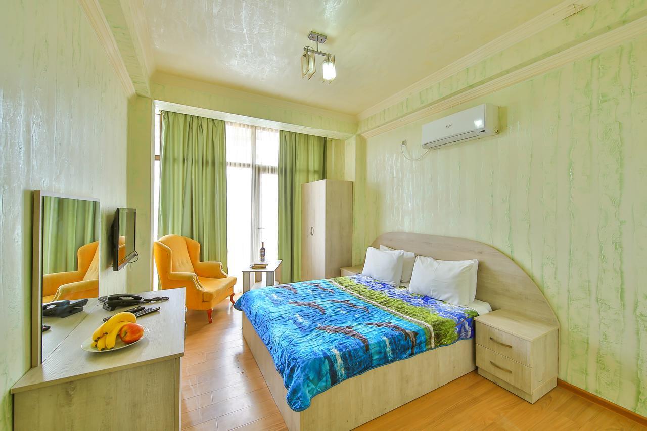 Royal Hotel Batumi Zewnętrze zdjęcie