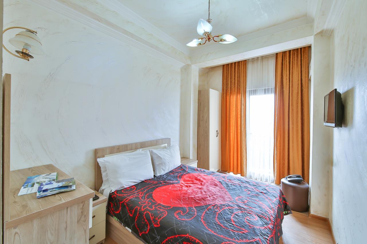Royal Hotel Batumi Zewnętrze zdjęcie