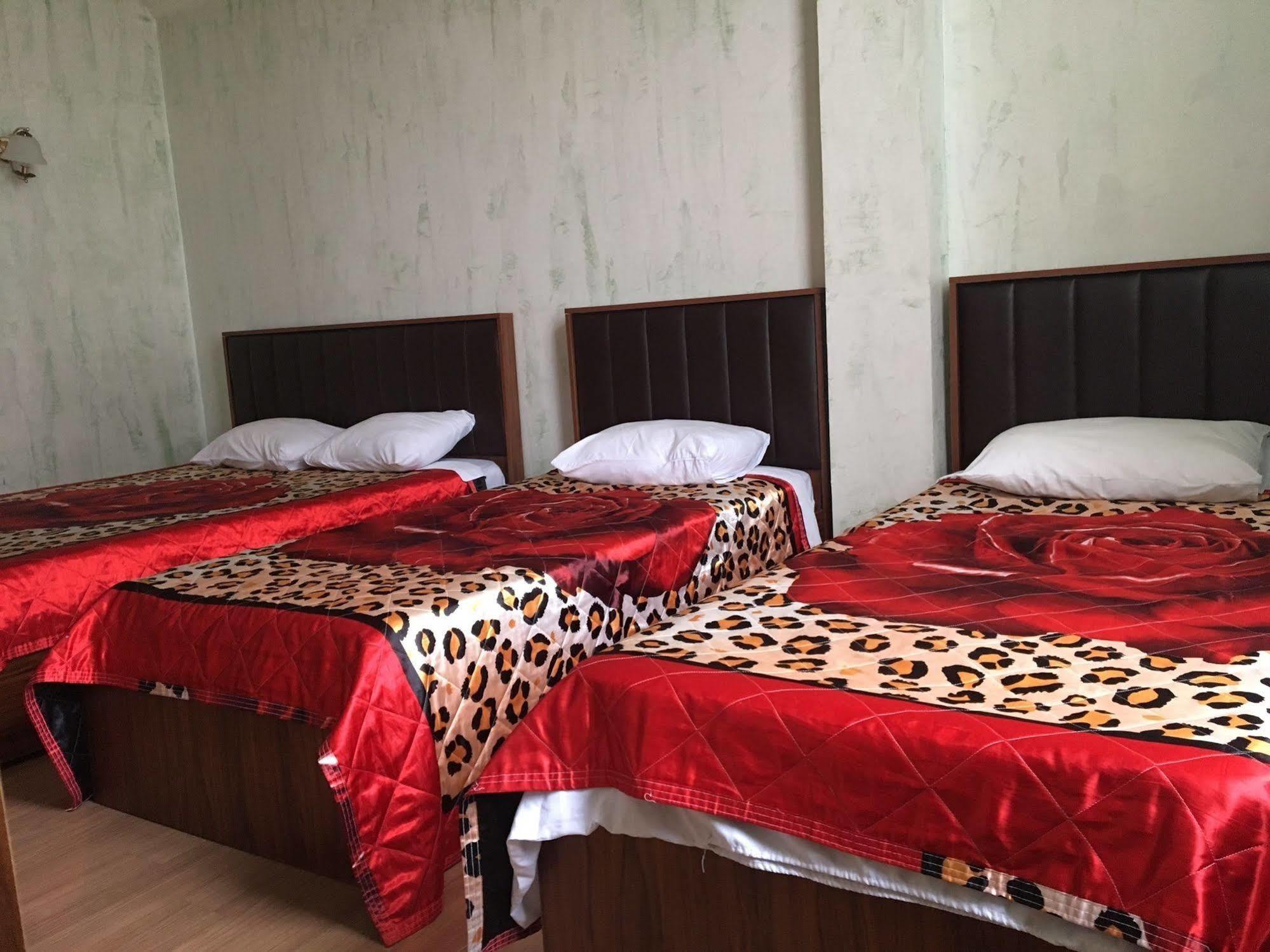 Royal Hotel Batumi Zewnętrze zdjęcie